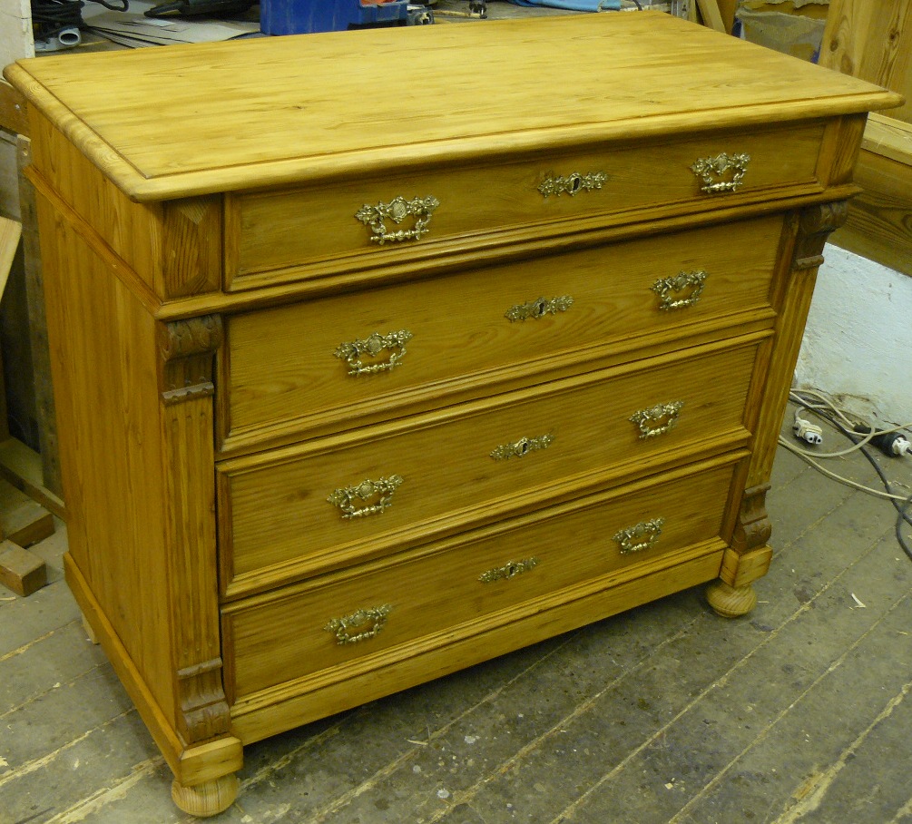 Antik Greef - Möbelrestauration & Antiquitäten